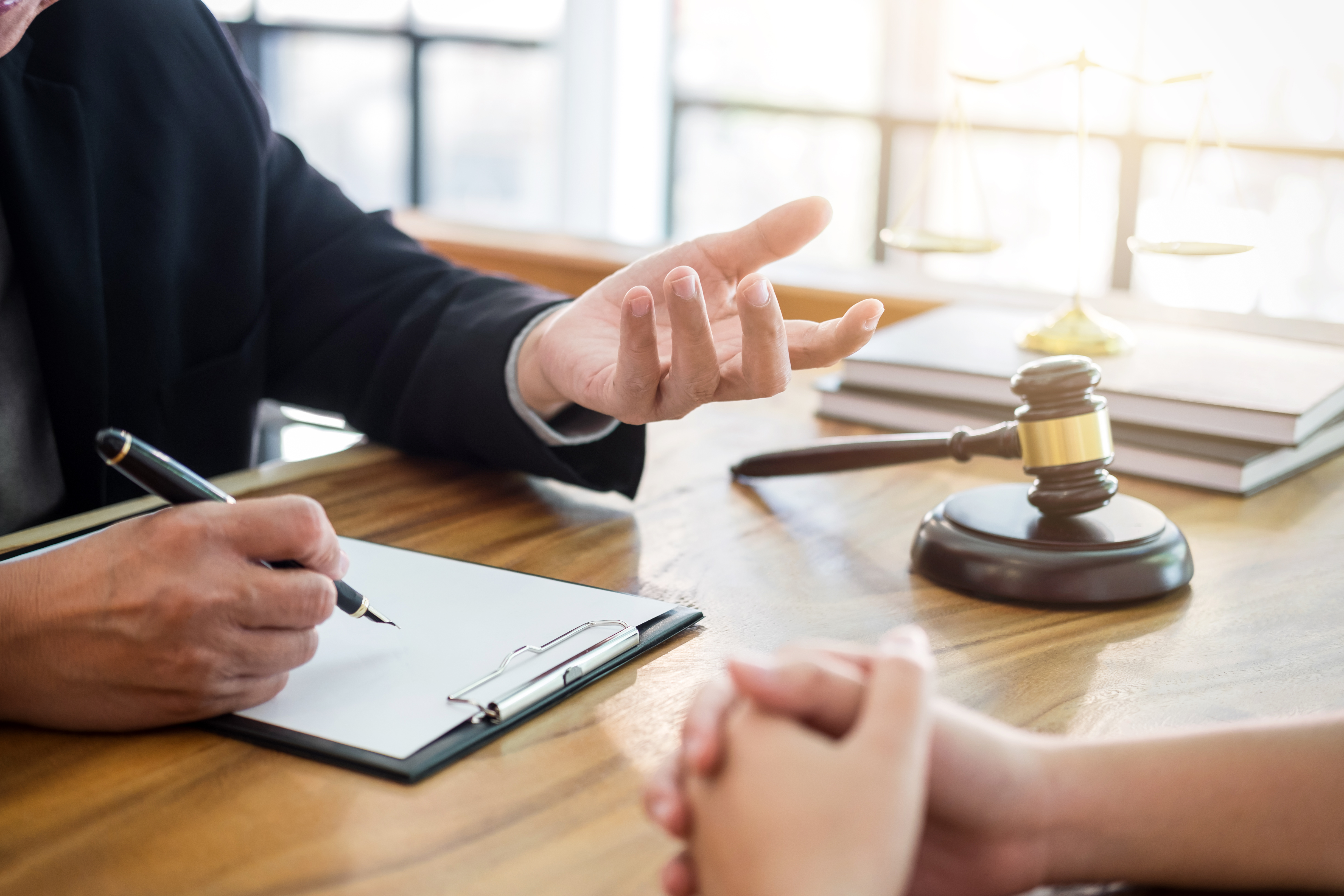 [아주경제][법조산책] 무분별한 작업대출광고, 계속 방관할 것인가? 이미지