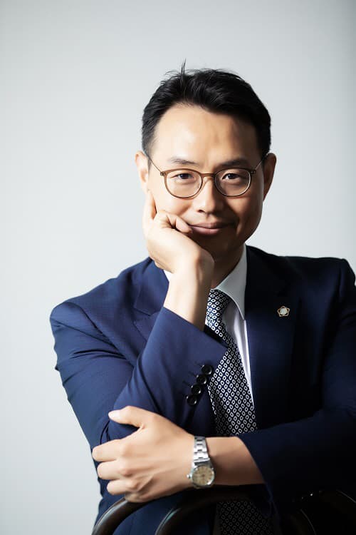 [스포츠조선] 법승 형사전문변호사, 경상도 내 업무상횡령 연루 대한 기민한 법률 조력 제공 준비 중