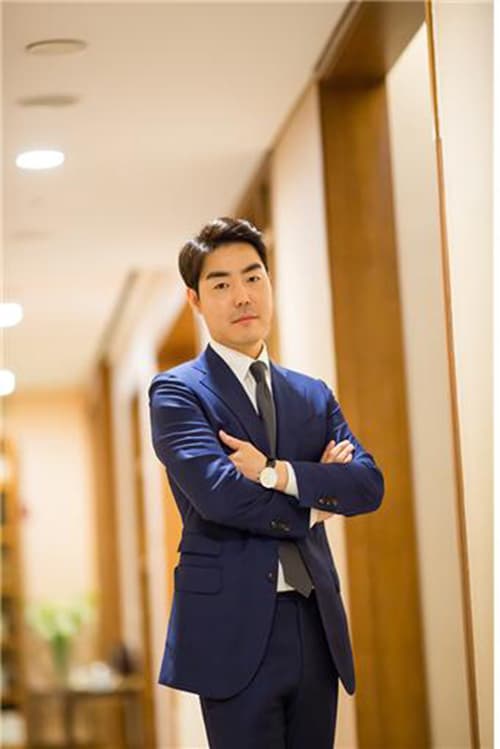 [엑스포츠뉴스]부산성범죄변호사가 강조하는 강제추행 혐의의 유리한 정상 확보 중요성이란?