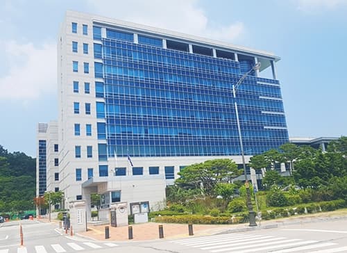 [엑스포츠뉴스]2018년 성범죄와의 전쟁, 대전형사변호사가 말하는 해법은?
